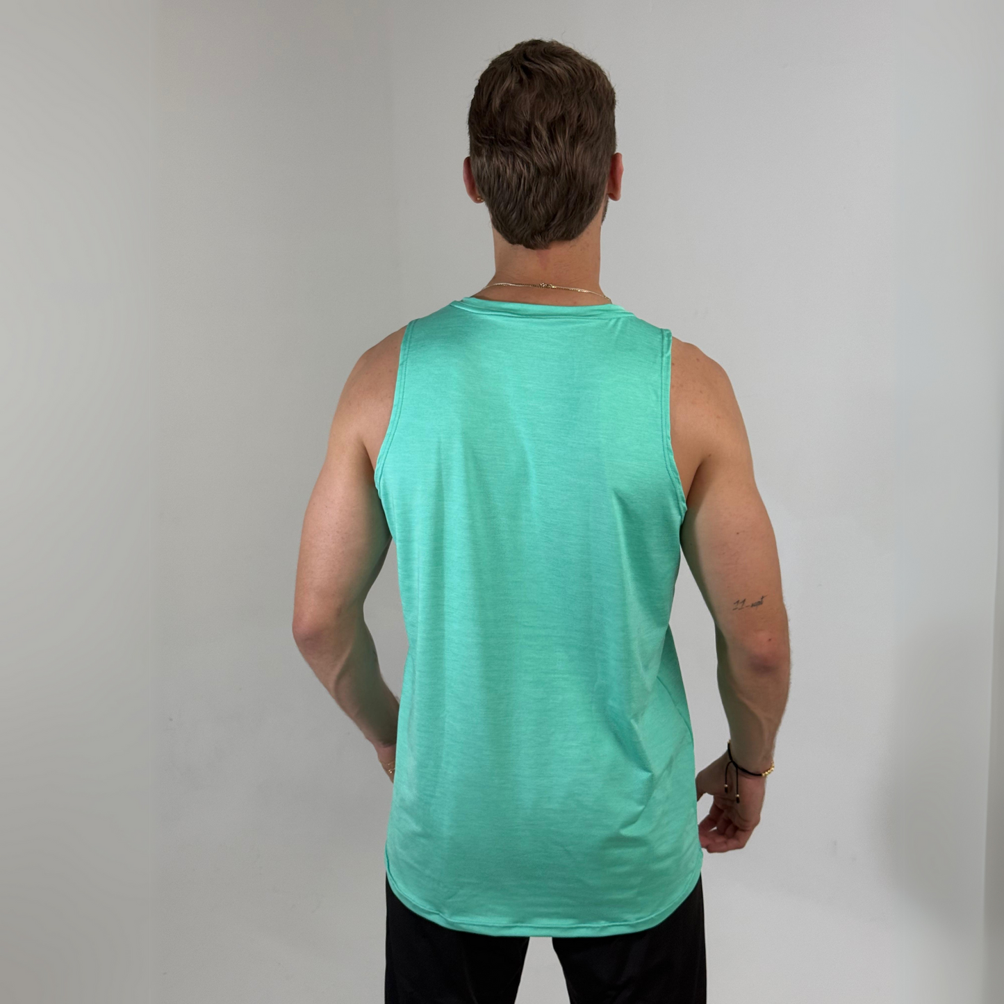CAMISILLA FIT