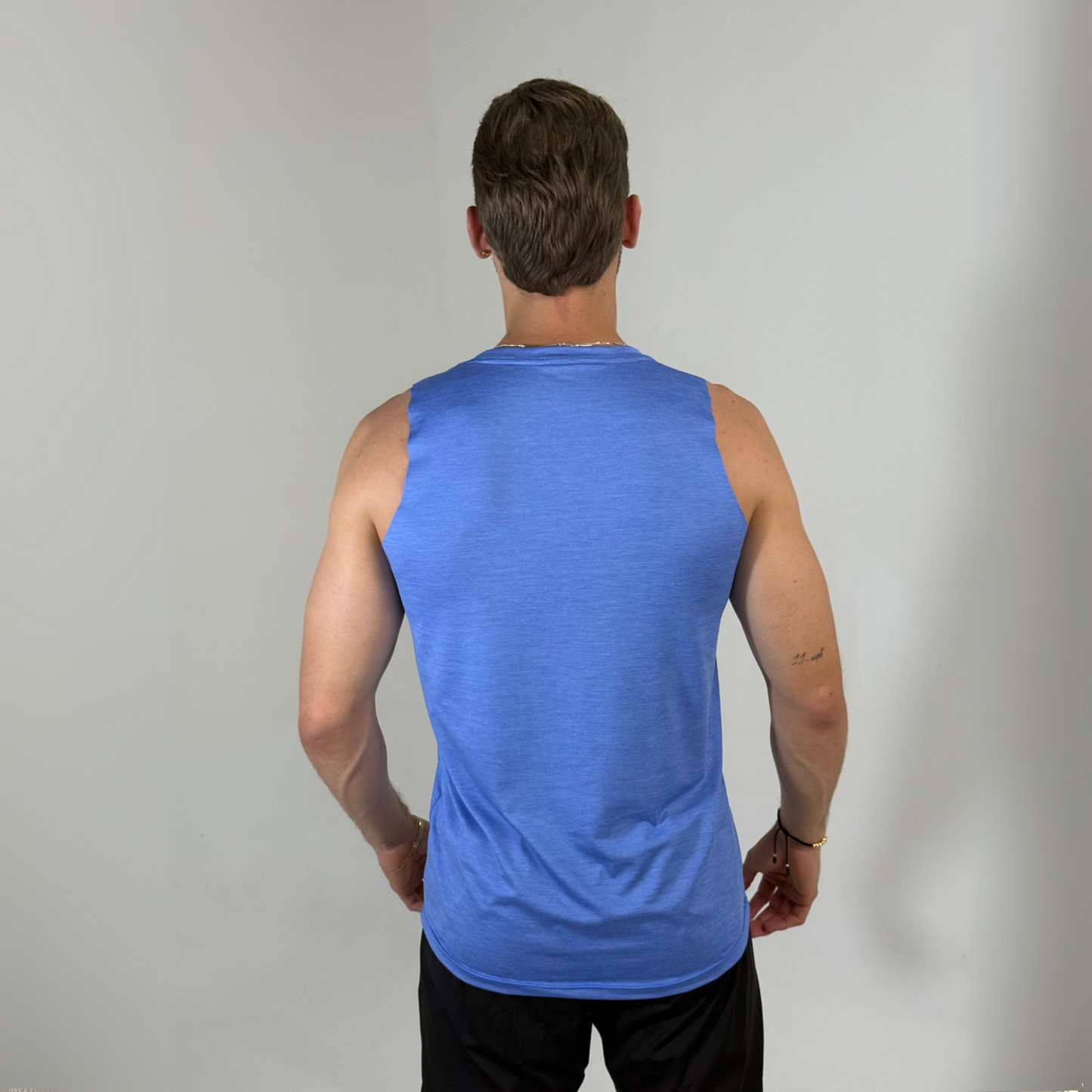 CAMISILLA FIT
